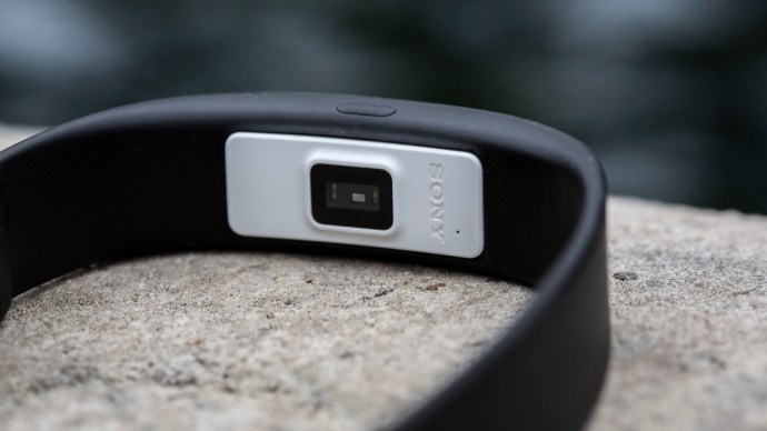Sony SmartBand 2 im Test: Herzfrequenzsensor