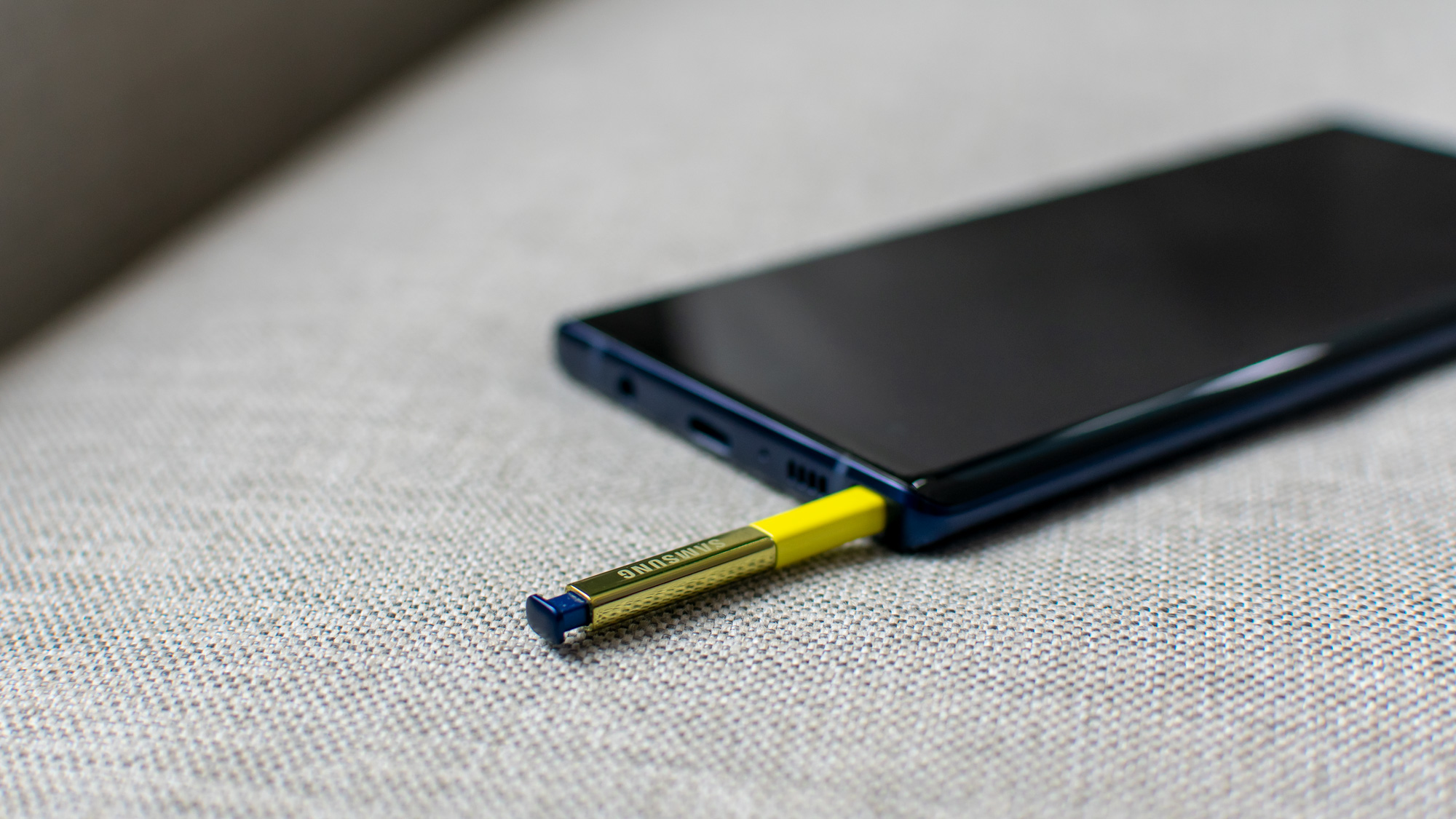 Samsung Galaxy Note 9 проти iPhone Xs: на який телефон варто розрахуватися?