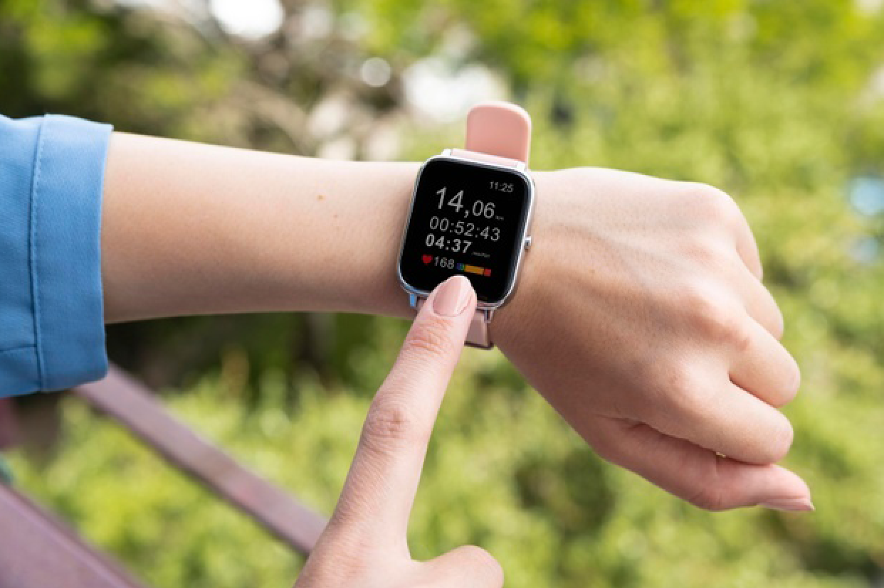 Як зменшити масштаб на Apple Watch
